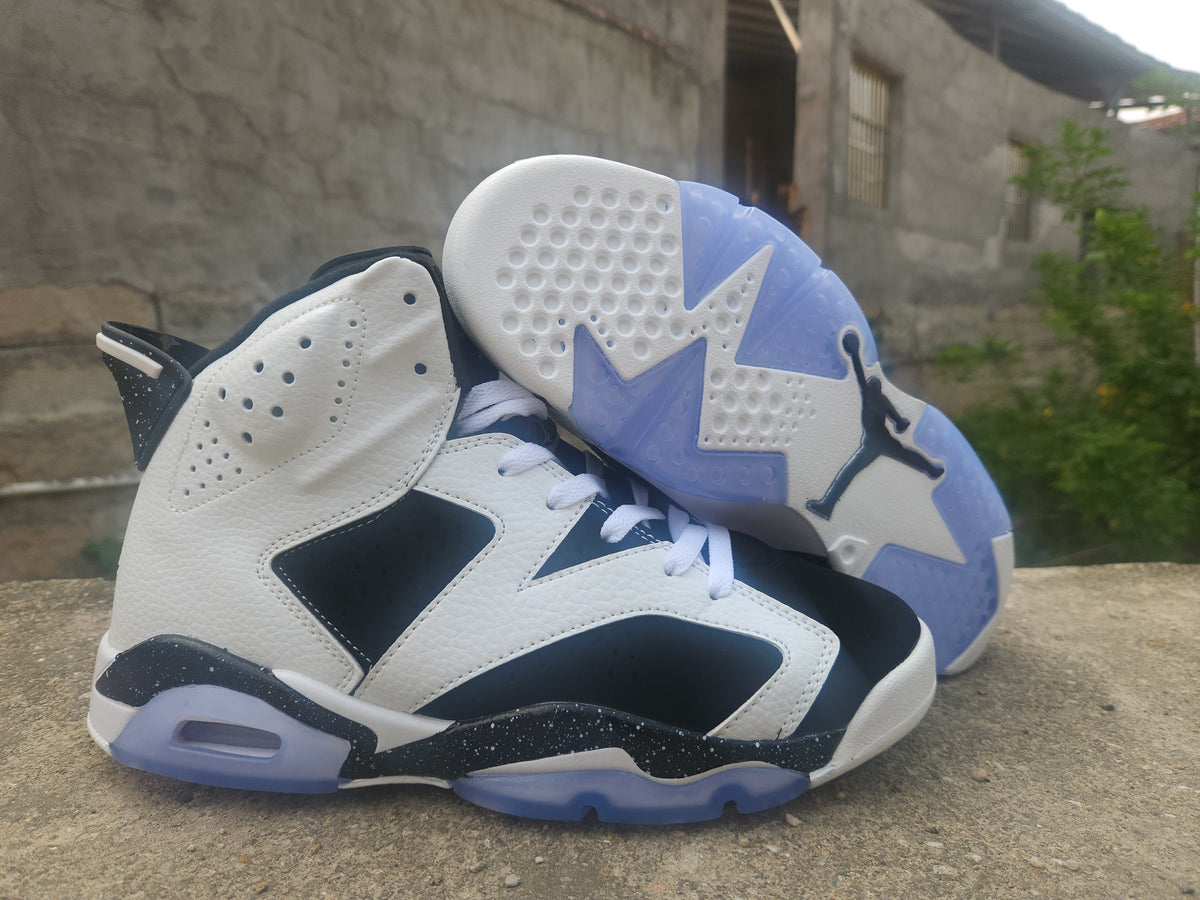 Air Jordan 6 Oreo Sneakers