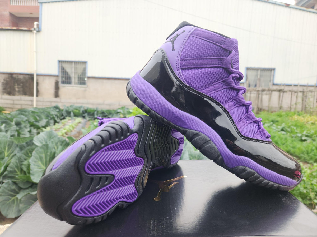 Air Jordan 11 Retro Black-Purple Sneakers