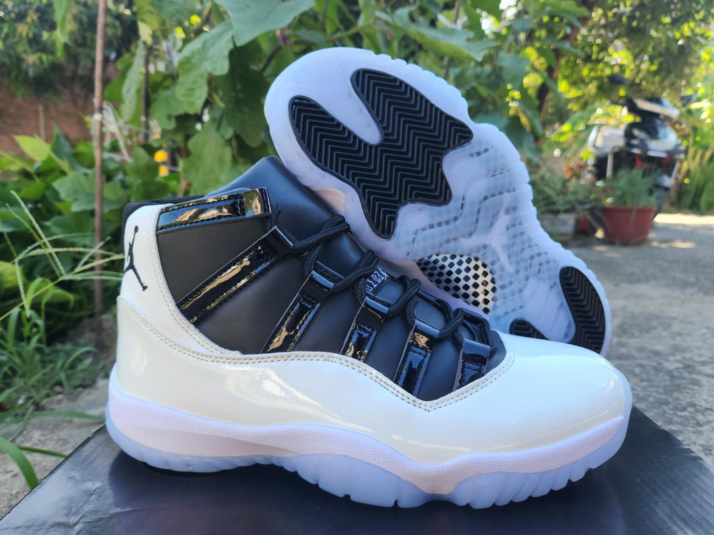 Air Jordan 11 New White Black Sneakers