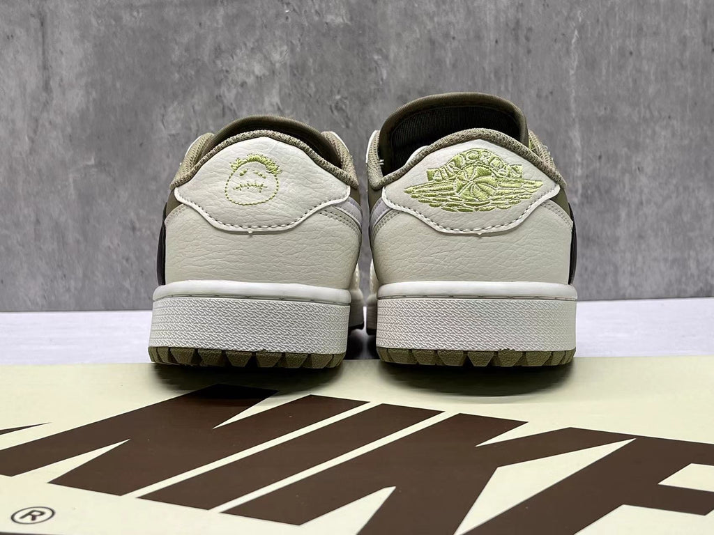 Travis Scott x Air Jordan 1 Low OG SP Golf Reverse Swoosh Sneakers