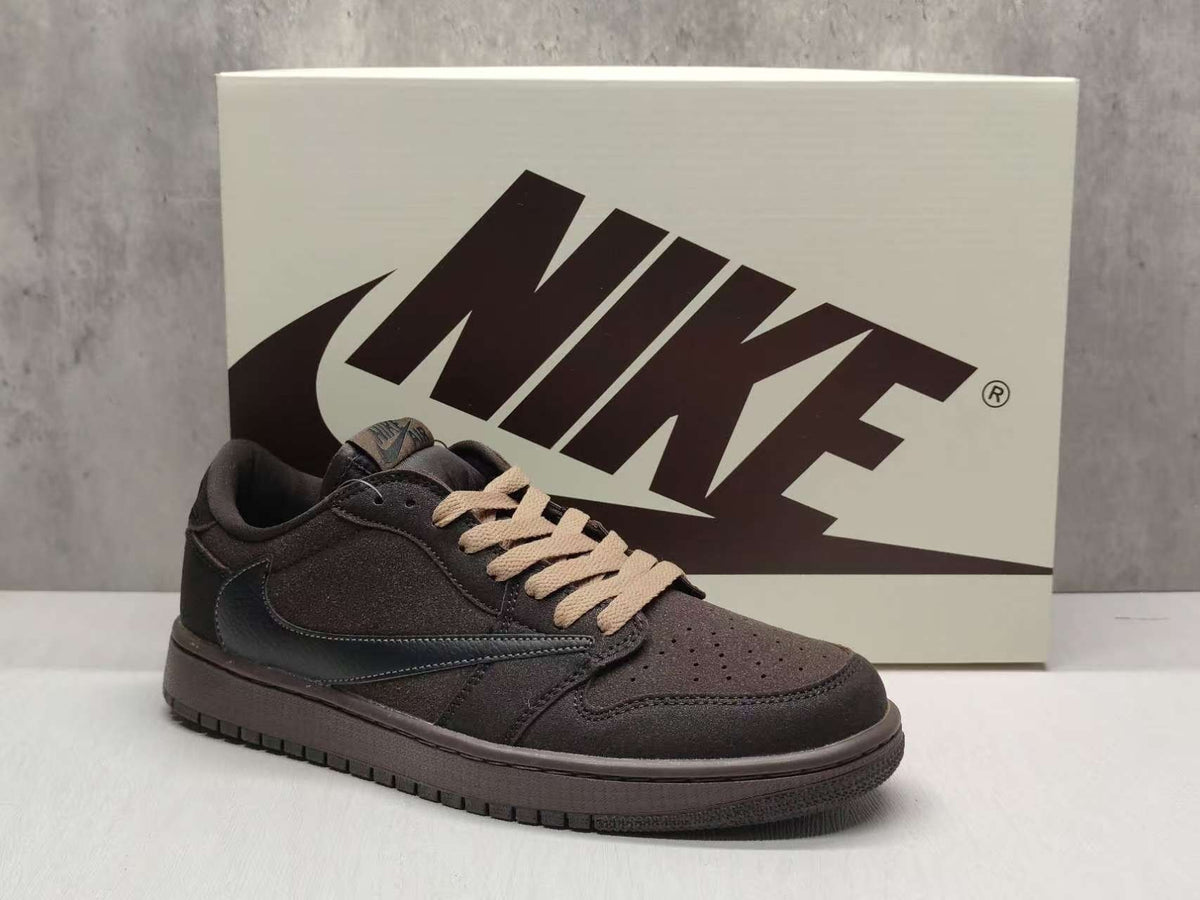 Travis Scott x Air Jordan 1 Low OG SP Dark Brown Reverse Swoosh 9.0 Sneakers