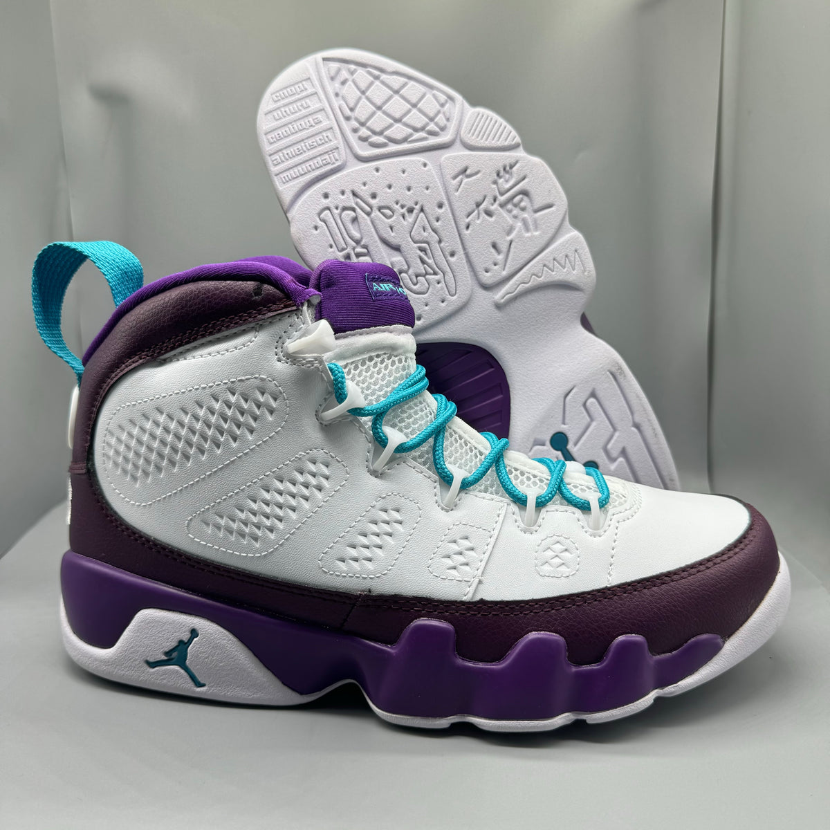 Air Jordan 9 White Purple Sneakers